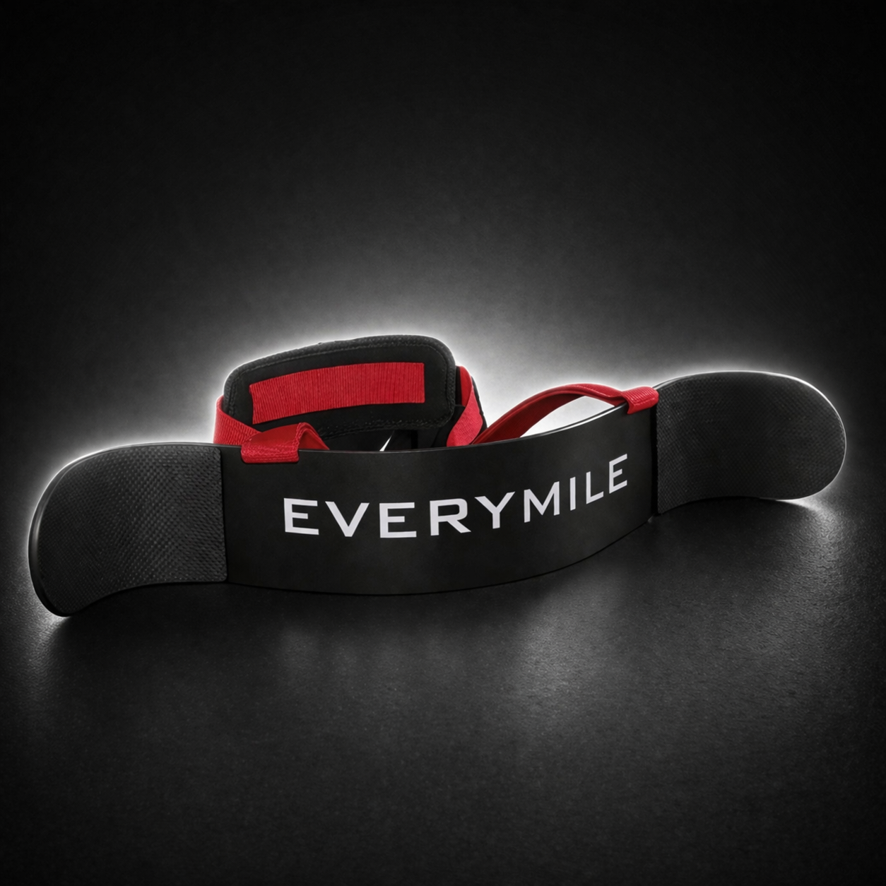 Arm blaster designed for targeted biceps and triceps strength training, helping stabilize arm position during curls to improve form, isolate muscles, and enhance upper body workout effectiveness.