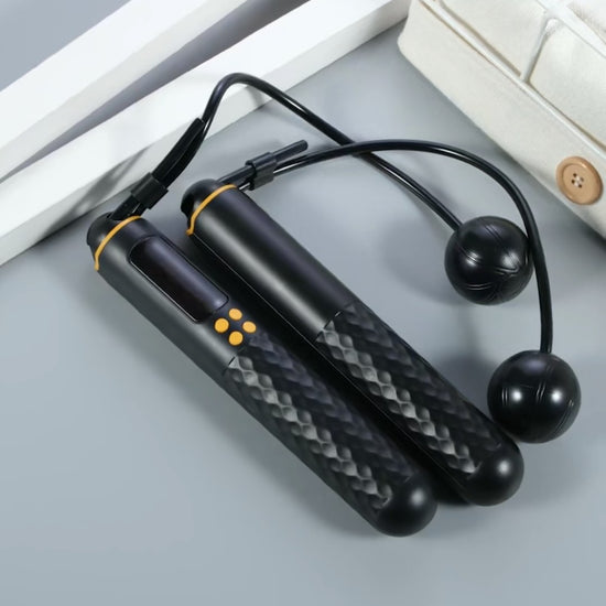 Smart jump rope USB rechargeable with built-in counter